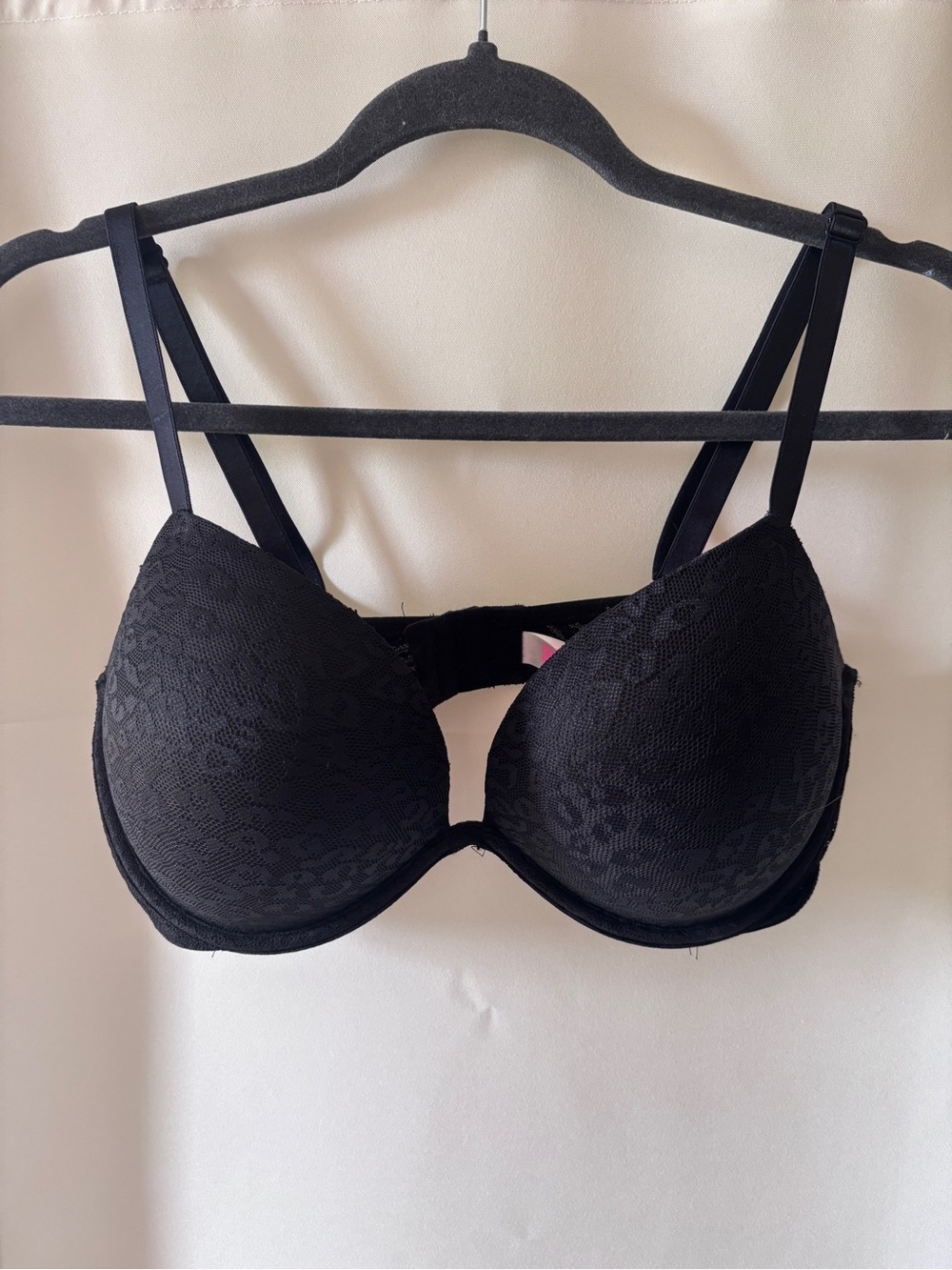 PINK Victoria's Secret Black Lace Push-Up Bra